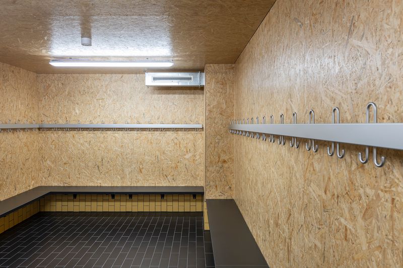 Umnutzung Messehalle 9 – Umkleide – Nina Baisch